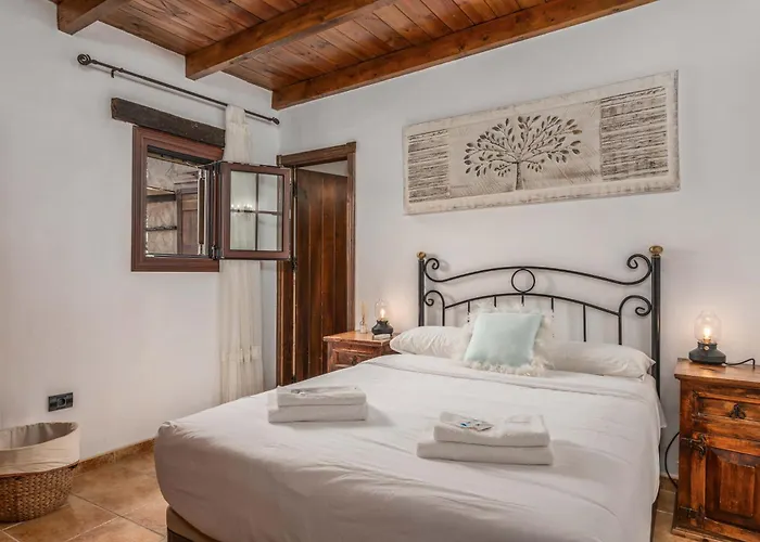 San Roque סן מיגל דה אבונה